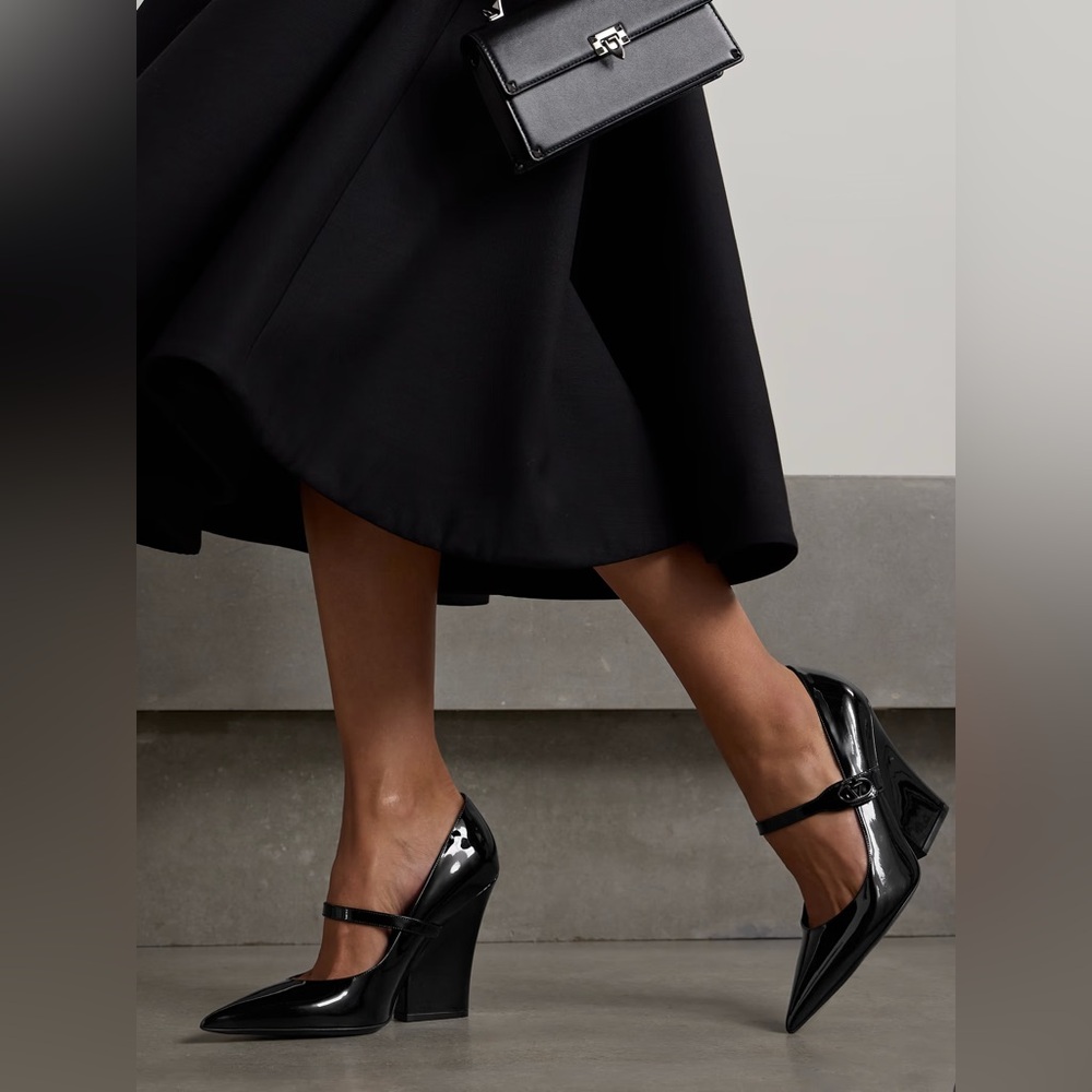 Valentino VLOGO Lockette patent-leather Mary Jane pumps heels black 38